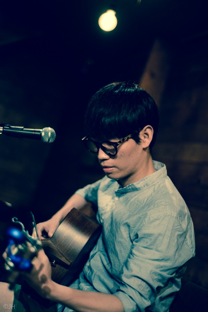 JH8_8837